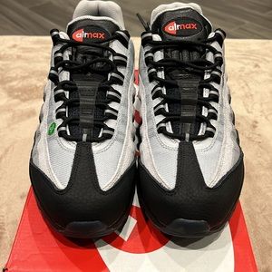 Nike Air max 95 premium USM-8.5 Black White Pure platinum.